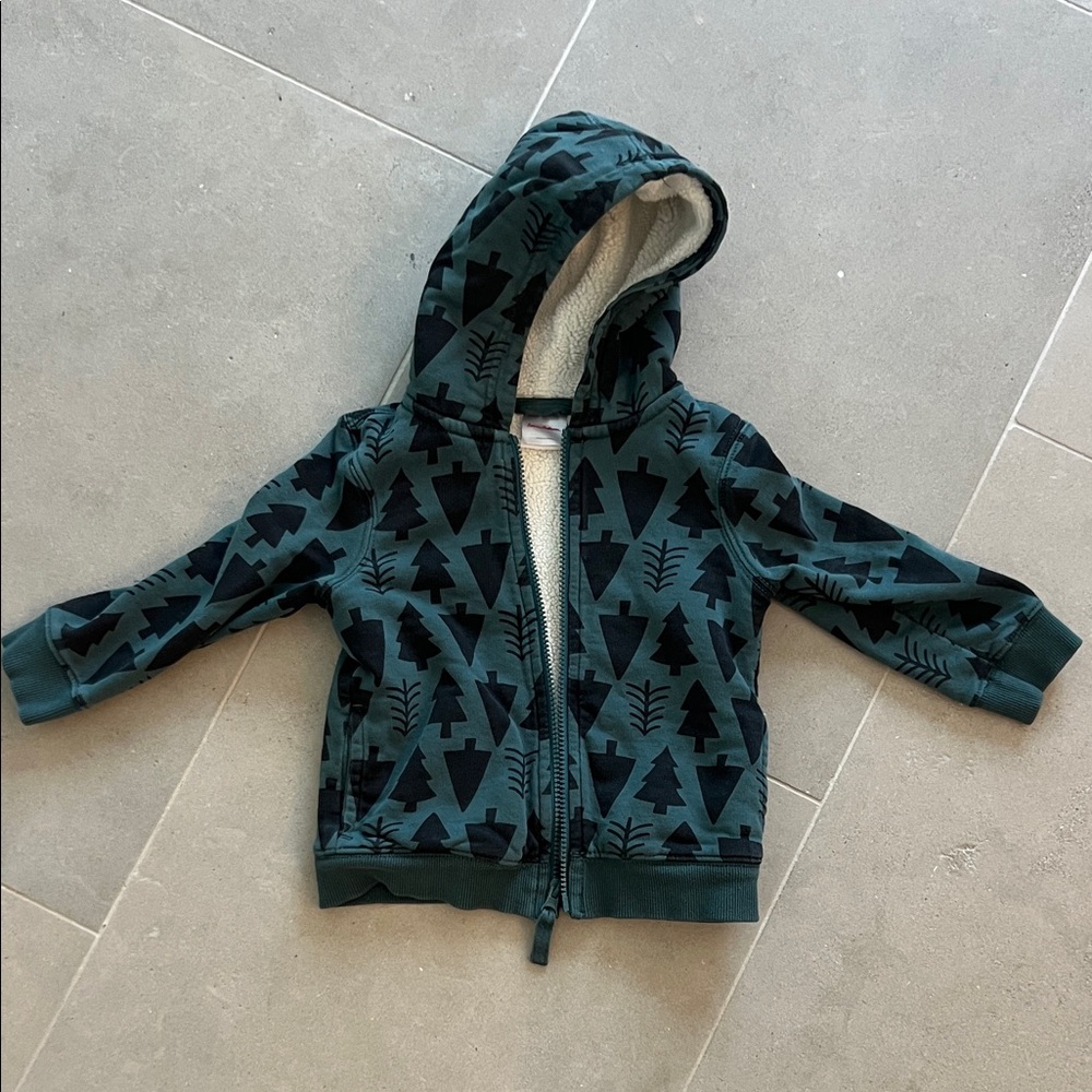 Hanna Andersson Green Tree Print Hoodie